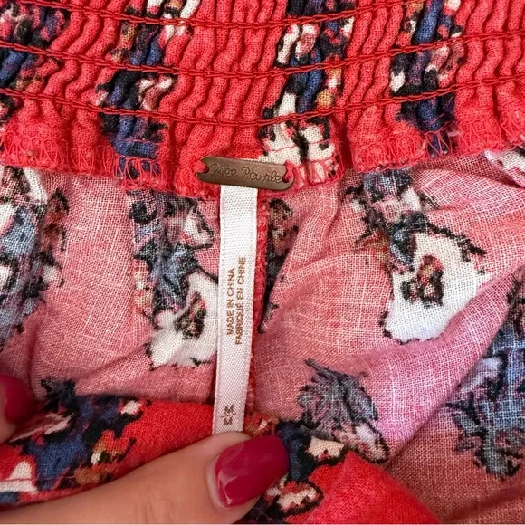 Free People Red Floral Pant size M - Picture 4 of 4